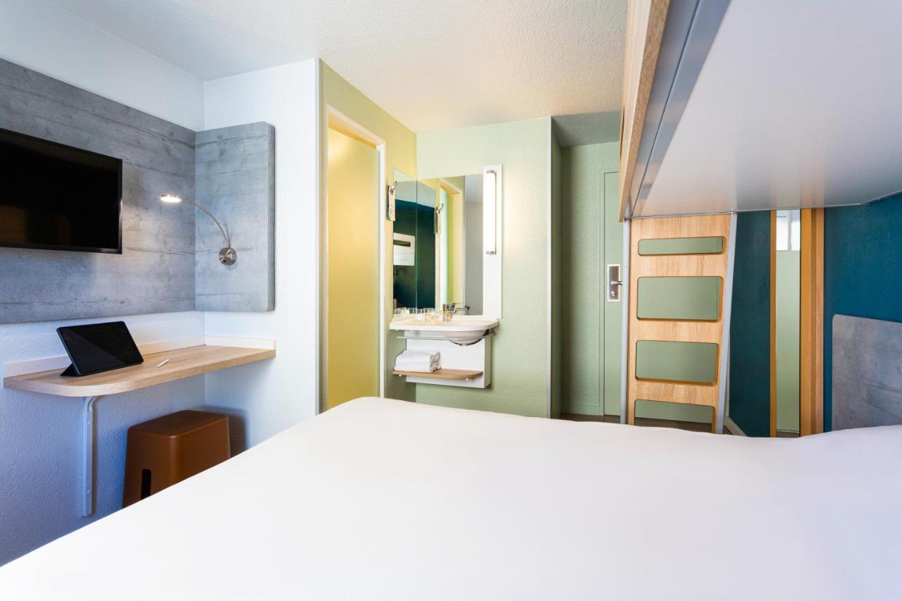 Ibis Budget Rueil Malmaison Экстерьер фото