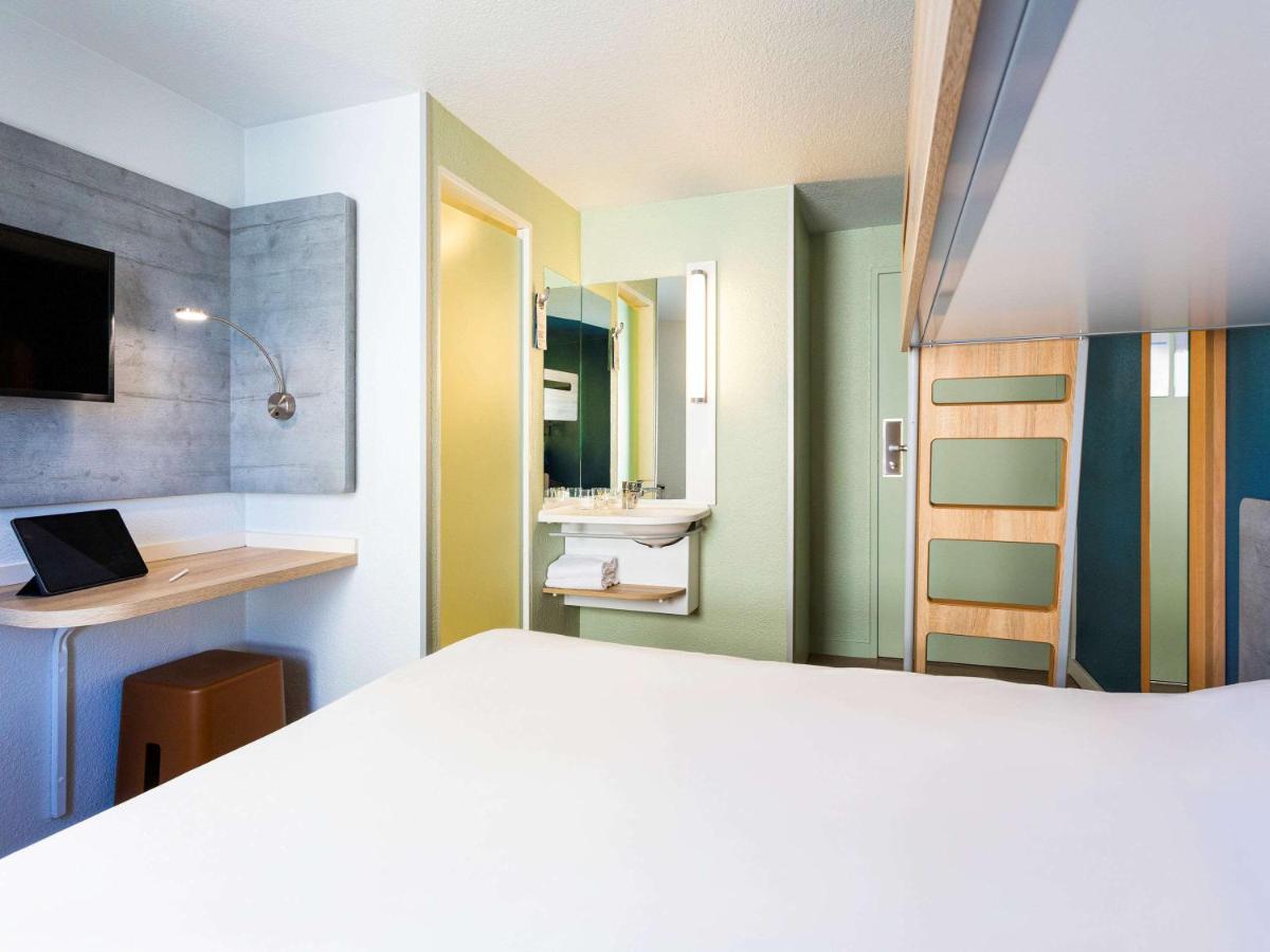 Ibis Budget Rueil Malmaison Экстерьер фото