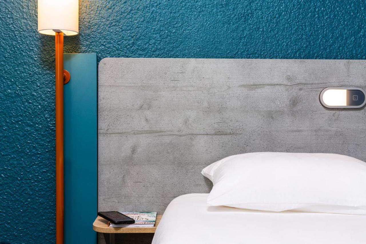 Ibis Budget Rueil Malmaison Экстерьер фото